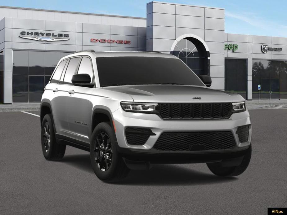 new 2025 Jeep Grand Cherokee car, priced at $45,780