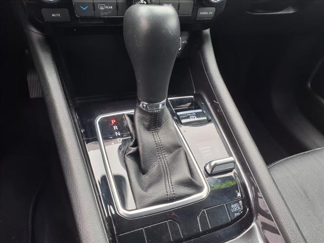 used 2022 Jeep Compass car, priced at $25,000