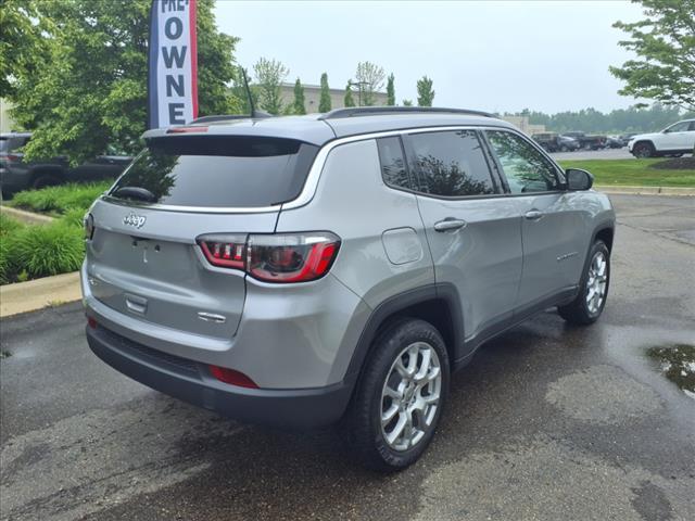 used 2022 Jeep Compass car, priced at $25,000