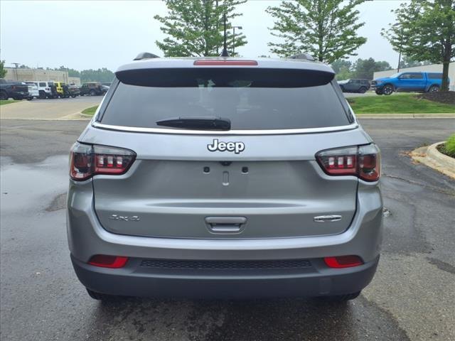 used 2022 Jeep Compass car, priced at $25,000