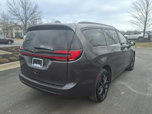 used 2022 Chrysler Pacifica car, priced at $37,000