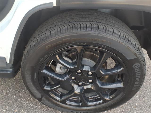 used 2023 Jeep Compass car, priced at $22,400