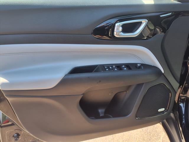 used 2022 Jeep Compass car, priced at $25,000