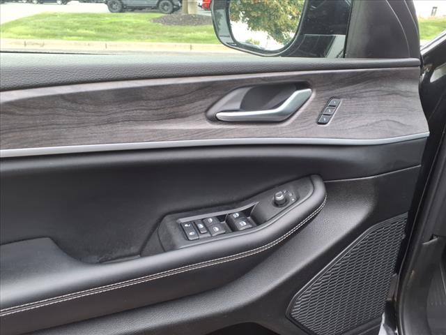 used 2023 Jeep Grand Cherokee car, priced at $38,000