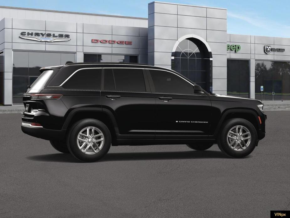 new 2024 Jeep Grand Cherokee car, priced at $44,220