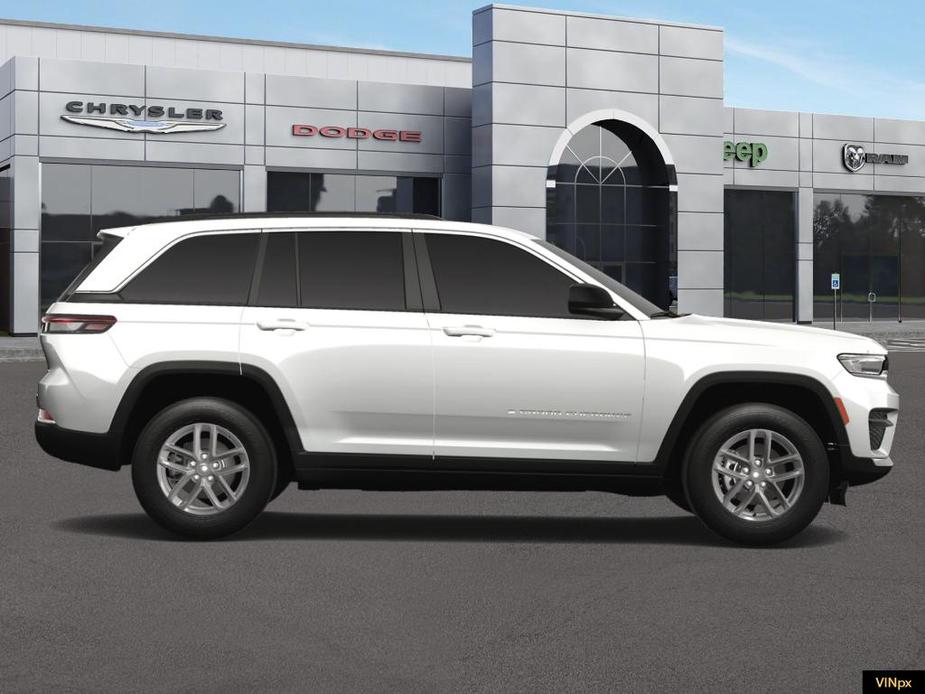 new 2025 Jeep Grand Cherokee car, priced at $42,625