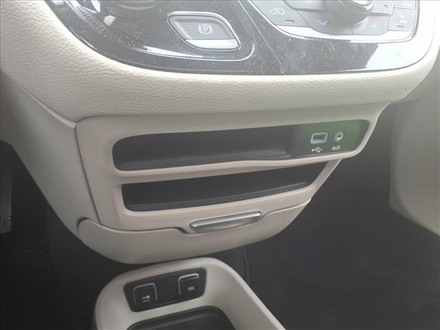 used 2020 Chrysler Pacifica car, priced at $25,000