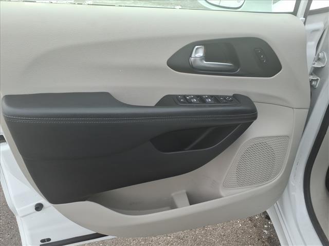 used 2020 Chrysler Pacifica car, priced at $25,000