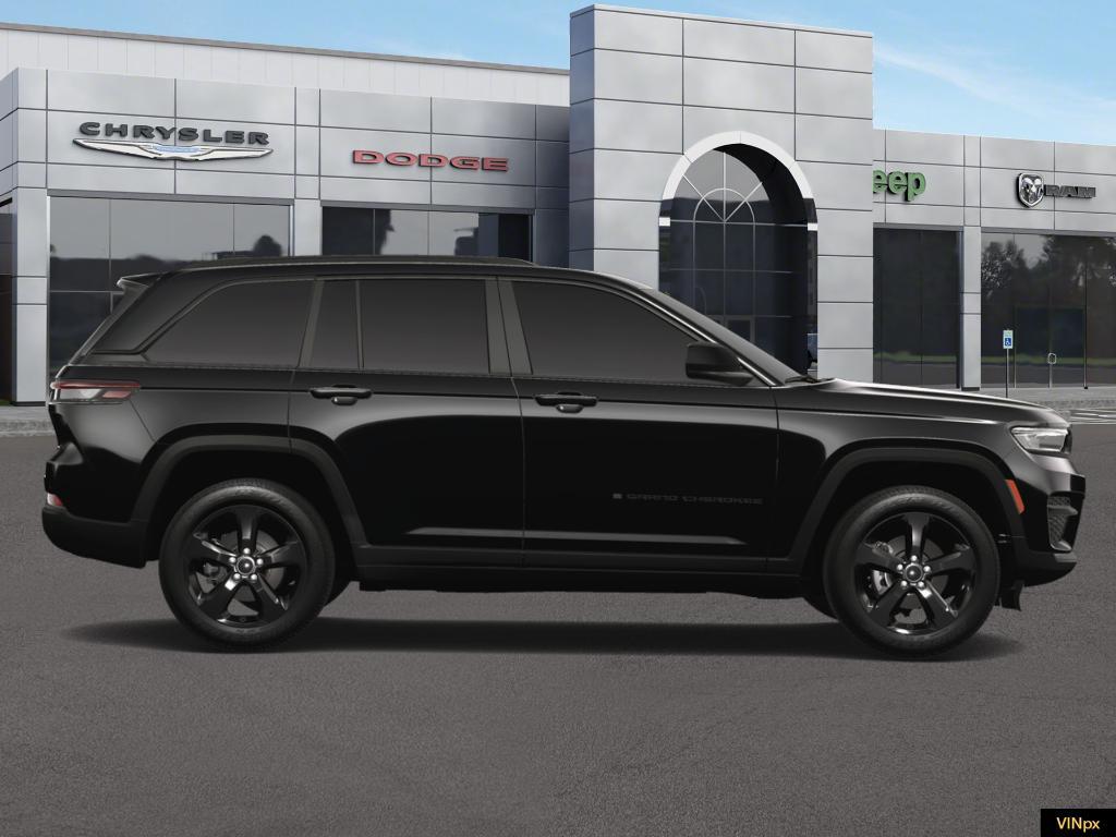 new 2025 Jeep Grand Cherokee car, priced at $47,625