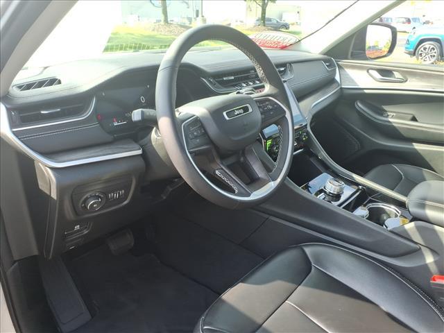 used 2023 Jeep Grand Cherokee car, priced at $33,400