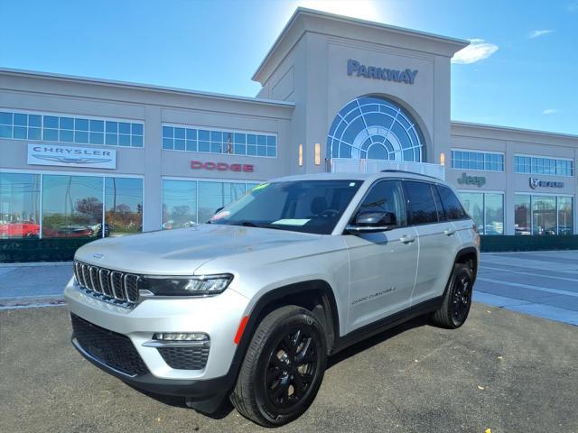 used 2023 Jeep Grand Cherokee car, priced at $33,400