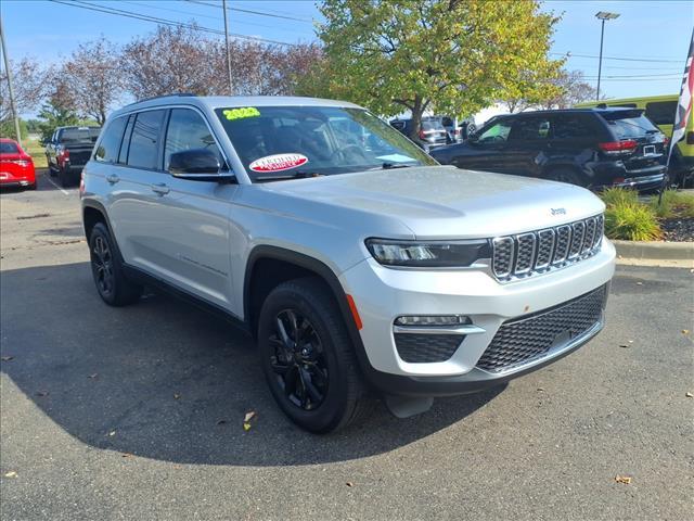 used 2023 Jeep Grand Cherokee car, priced at $33,400