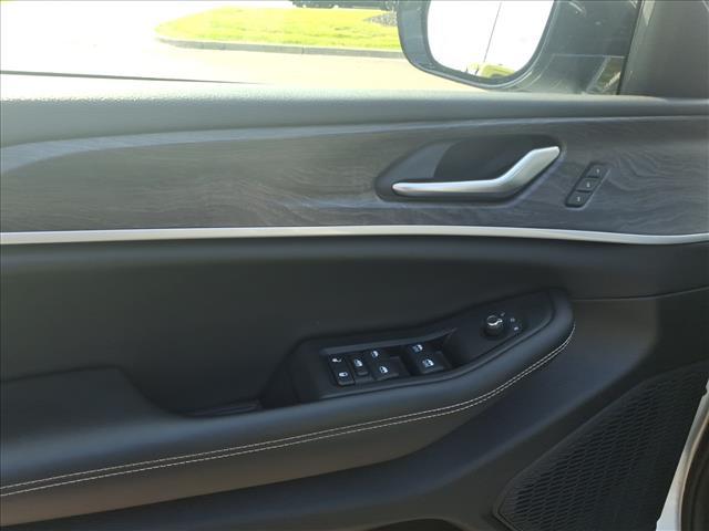 used 2023 Jeep Grand Cherokee car, priced at $33,400