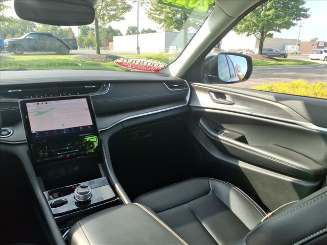 used 2023 Jeep Grand Cherokee car, priced at $33,400