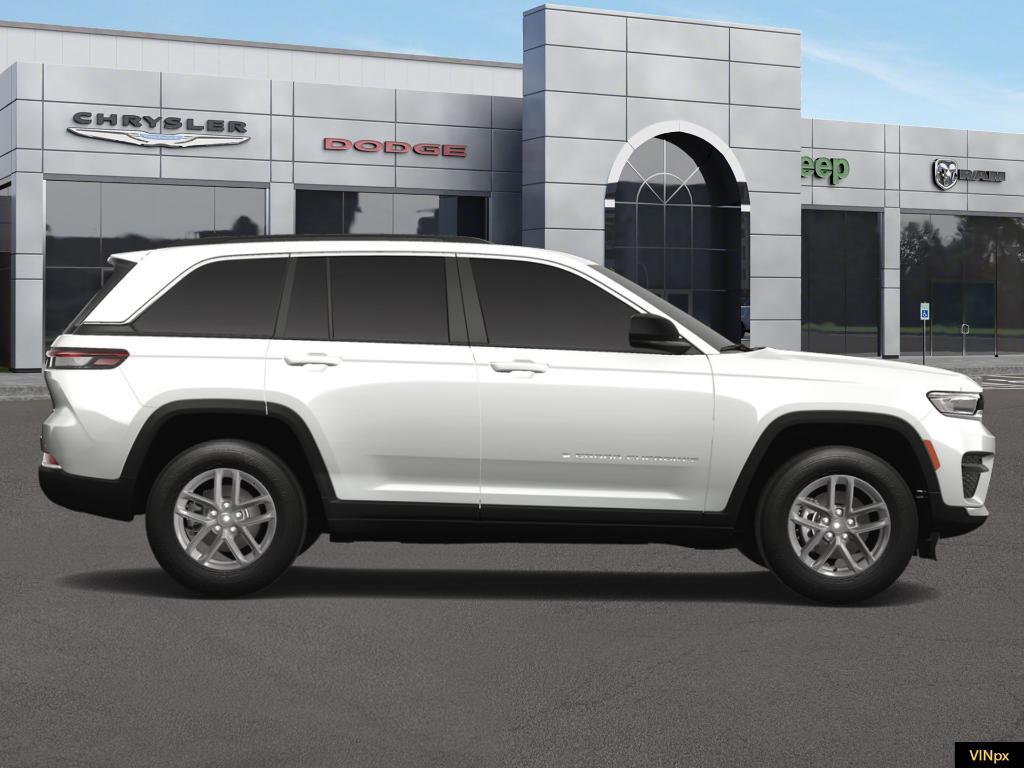 new 2025 Jeep Grand Cherokee car, priced at $42,825