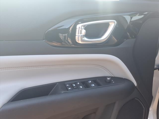 used 2022 Jeep Compass car, priced at $24,900