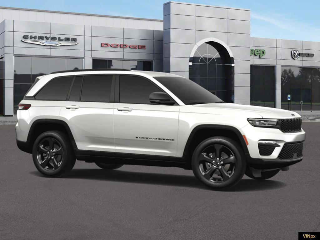 new 2025 Jeep Grand Cherokee car, priced at $51,390