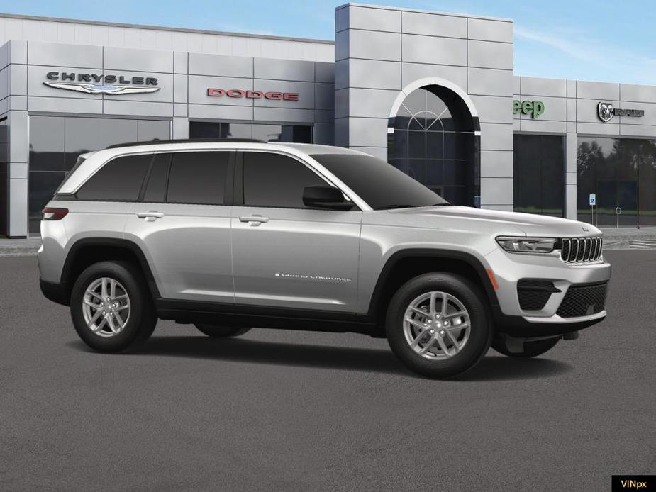 new 2024 Jeep Grand Cherokee car, priced at $44,220