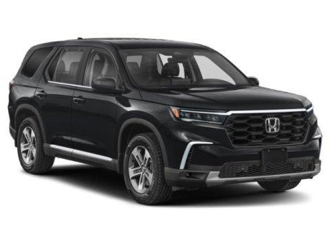 new 2025 Honda Pilot car, priced at $49,650