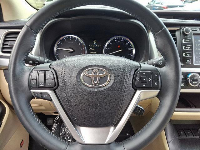used 2016 Toyota Highlander car, priced at $21,200