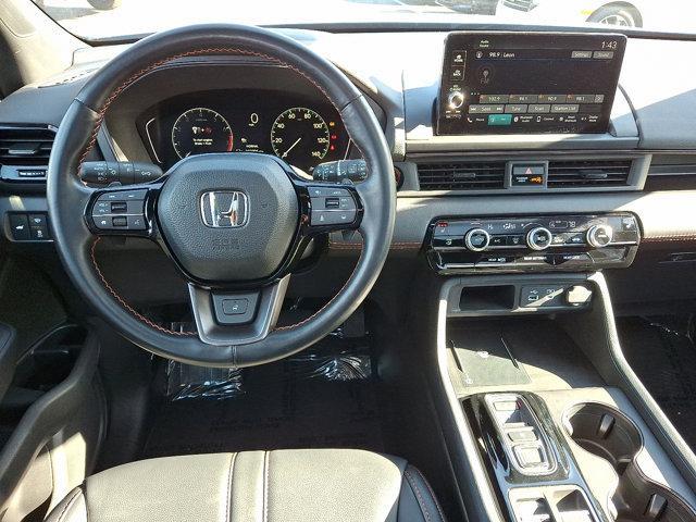 used 2025 Honda Pilot car, priced at $47,275