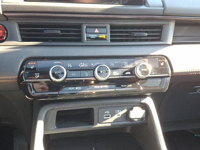 used 2025 Honda Pilot car, priced at $47,275