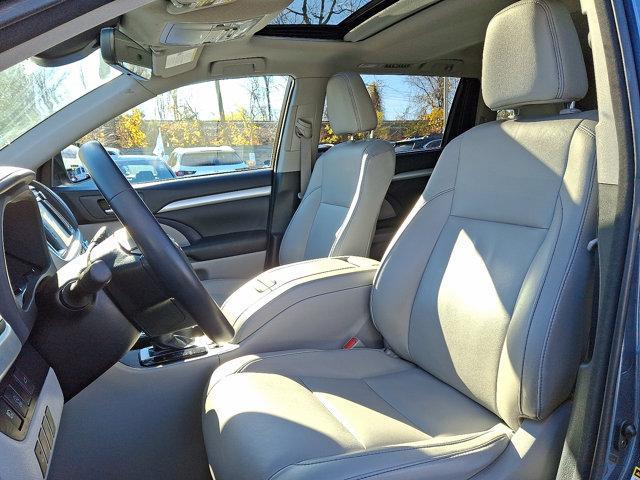 used 2017 Toyota Highlander car, priced at $24,368