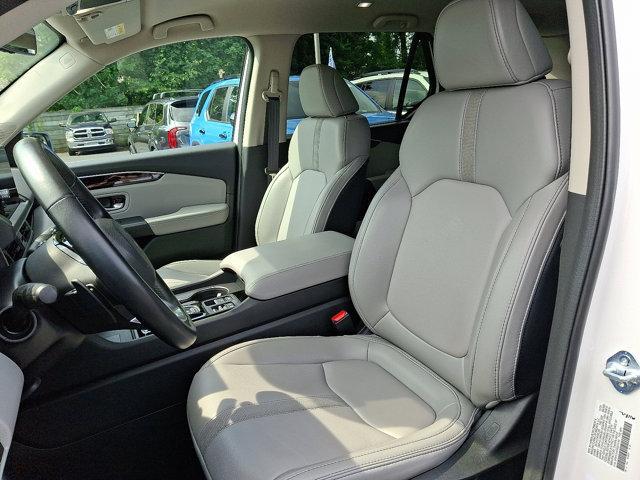 used 2025 Honda Pilot car, priced at $44,393