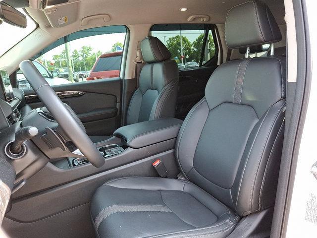 used 2025 Honda Pilot car, priced at $42,261
