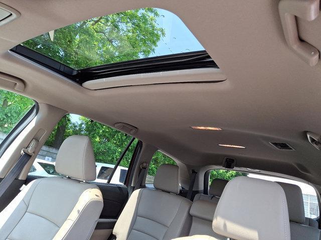 used 2022 Honda Pilot car, priced at $35,505