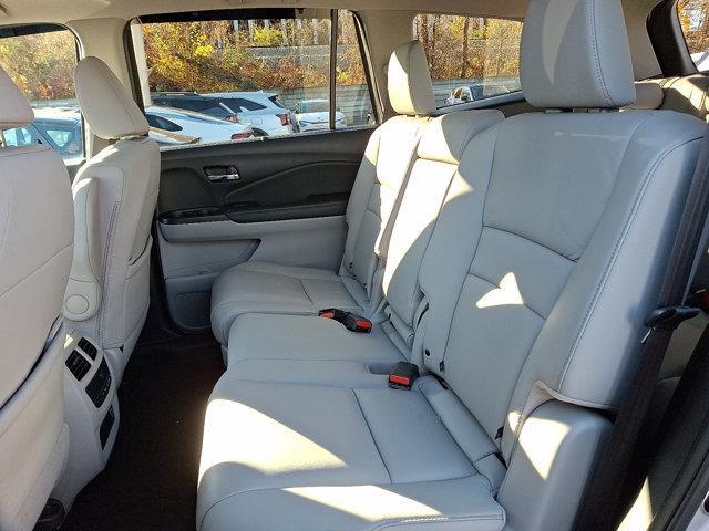 used 2022 Honda Pilot car, priced at $29,909