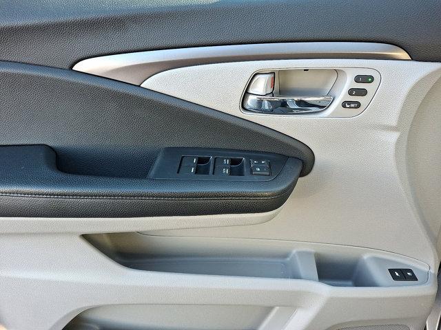 used 2022 Honda Pilot car, priced at $29,909