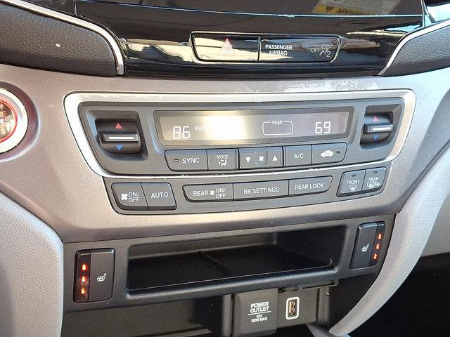 used 2022 Honda Pilot car, priced at $29,909