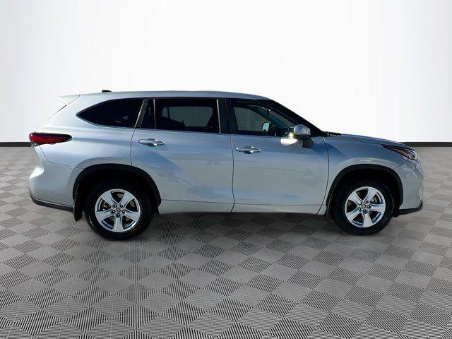 used 2023 Toyota Highlander car, priced at $31,471