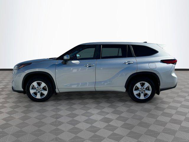 used 2023 Toyota Highlander car, priced at $31,471