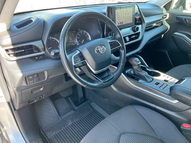 used 2023 Toyota Highlander car, priced at $31,471