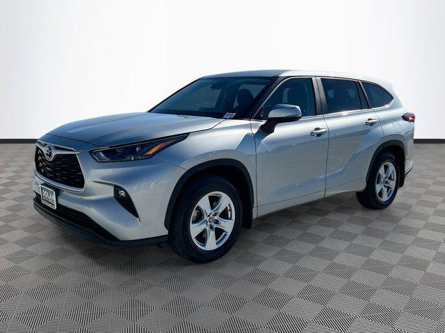 used 2023 Toyota Highlander car, priced at $31,471