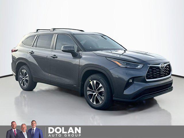 new 2025 Toyota Highlander Hybrid car, priced at $48,198