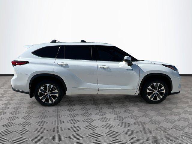 used 2021 Toyota Highlander Hybrid car, priced at $25,973