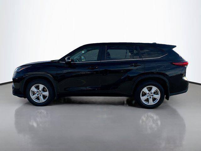 used 2023 Toyota Highlander car, priced at $32,497