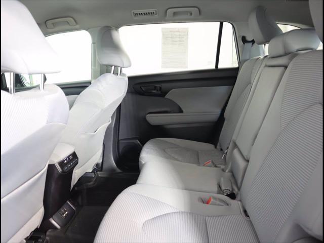 used 2020 Toyota Highlander car, priced at $29,987