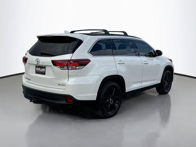 used 2019 Toyota Highlander car, priced at $30,987