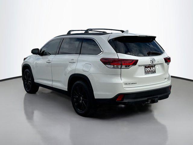 used 2019 Toyota Highlander car, priced at $30,987