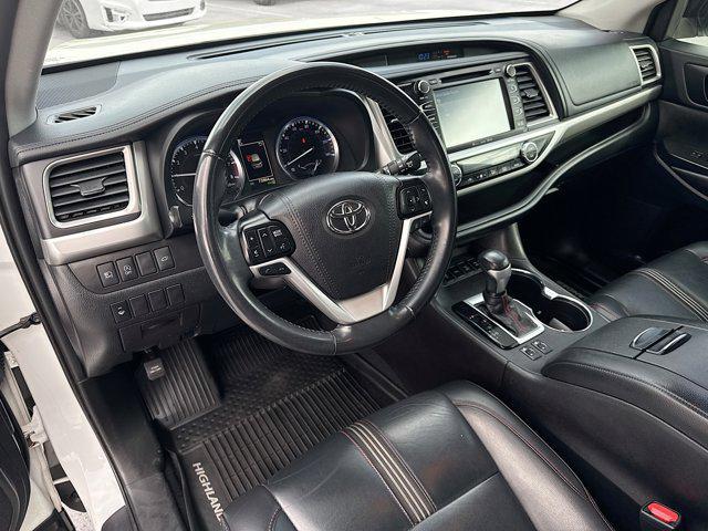 used 2019 Toyota Highlander car, priced at $30,987