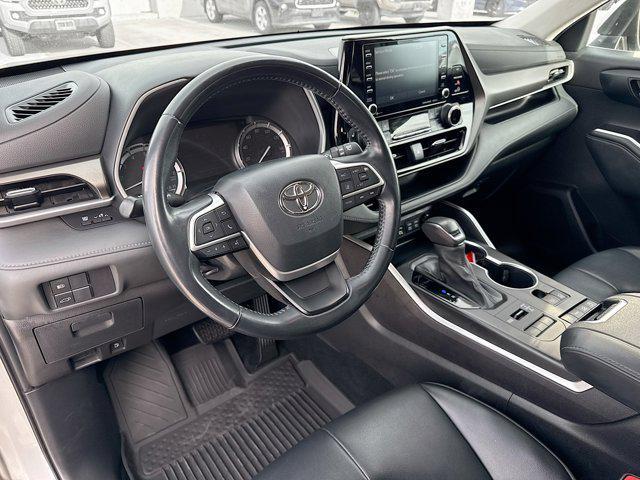 used 2022 Toyota Highlander car, priced at $36,805