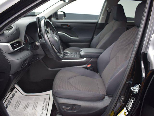 used 2022 Toyota Highlander car, priced at $29,990