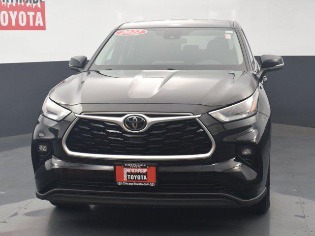 used 2022 Toyota Highlander car, priced at $29,990