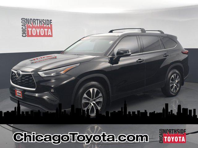 used 2022 Toyota Highlander car, priced at $33,890