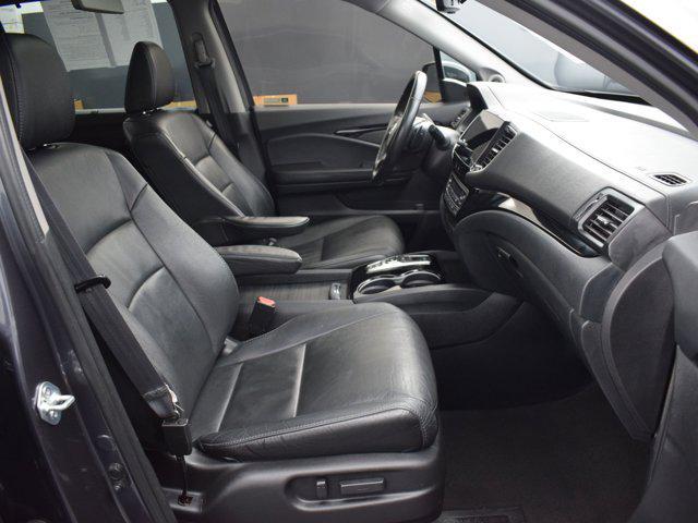 used 2022 Honda Pilot car, priced at $32,490