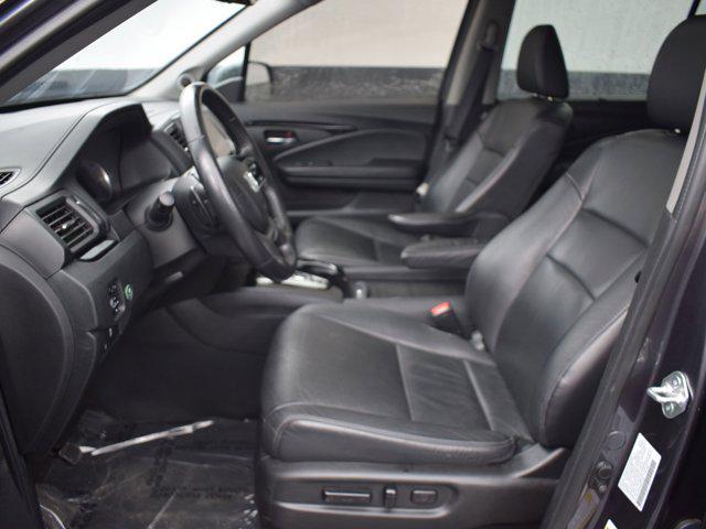 used 2022 Honda Pilot car, priced at $33,490